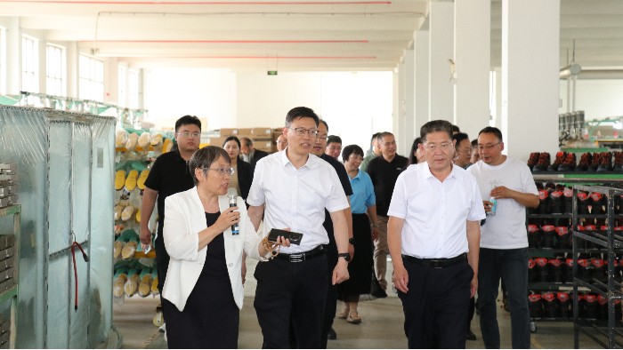 完美官网首页入口鞋业蓄势待发，紧抓“一区六链十园”新机遇！