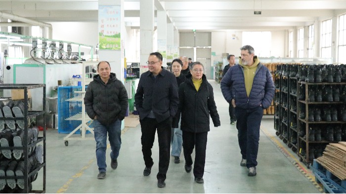 资讯|意大利RSA莅临完美官网首页入口鞋业洽谈项目并成功签约！