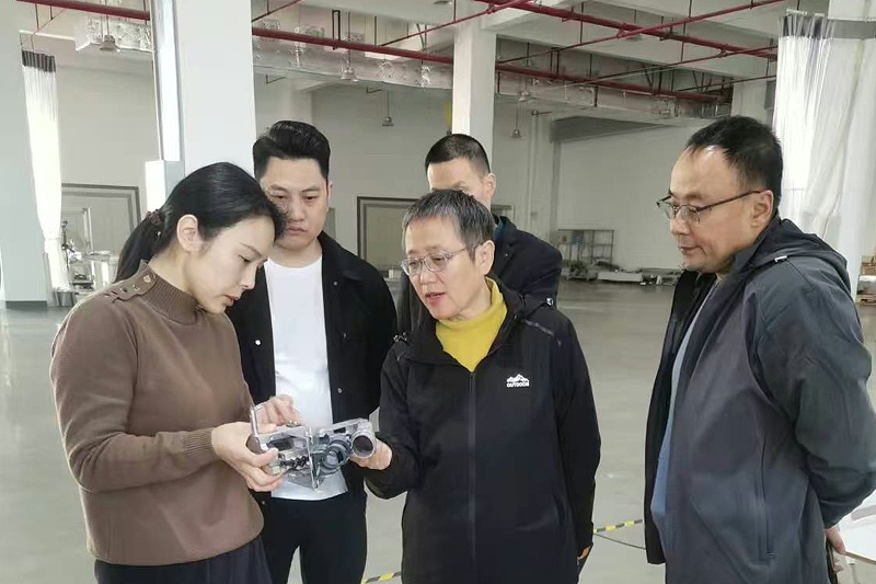 完美官网首页入口鞋业赴罗霸自动化系统(广东)有限公司考察并正式签订合同