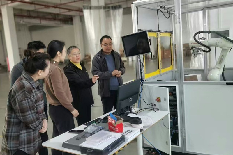 完美官网首页入口鞋业赴罗霸自动化系统(广东)有限公司考察并正式签订合同