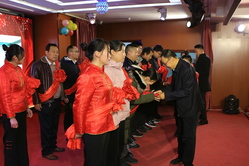|完美官网首页入口鞋业202 3年度总结表彰大会暨年会盛典圆满落幕