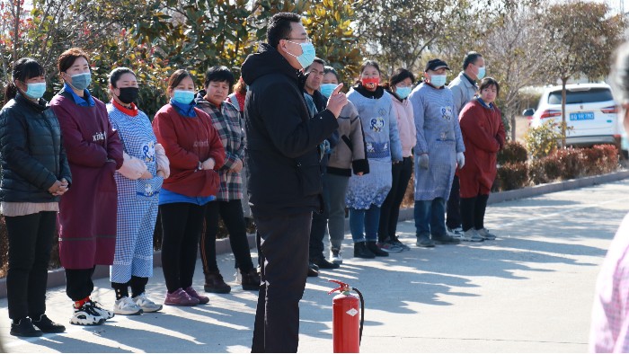 安全无小事，防患于未然——完美官网首页入口鞋业举行消防演练活动，筑牢安全防火墙！